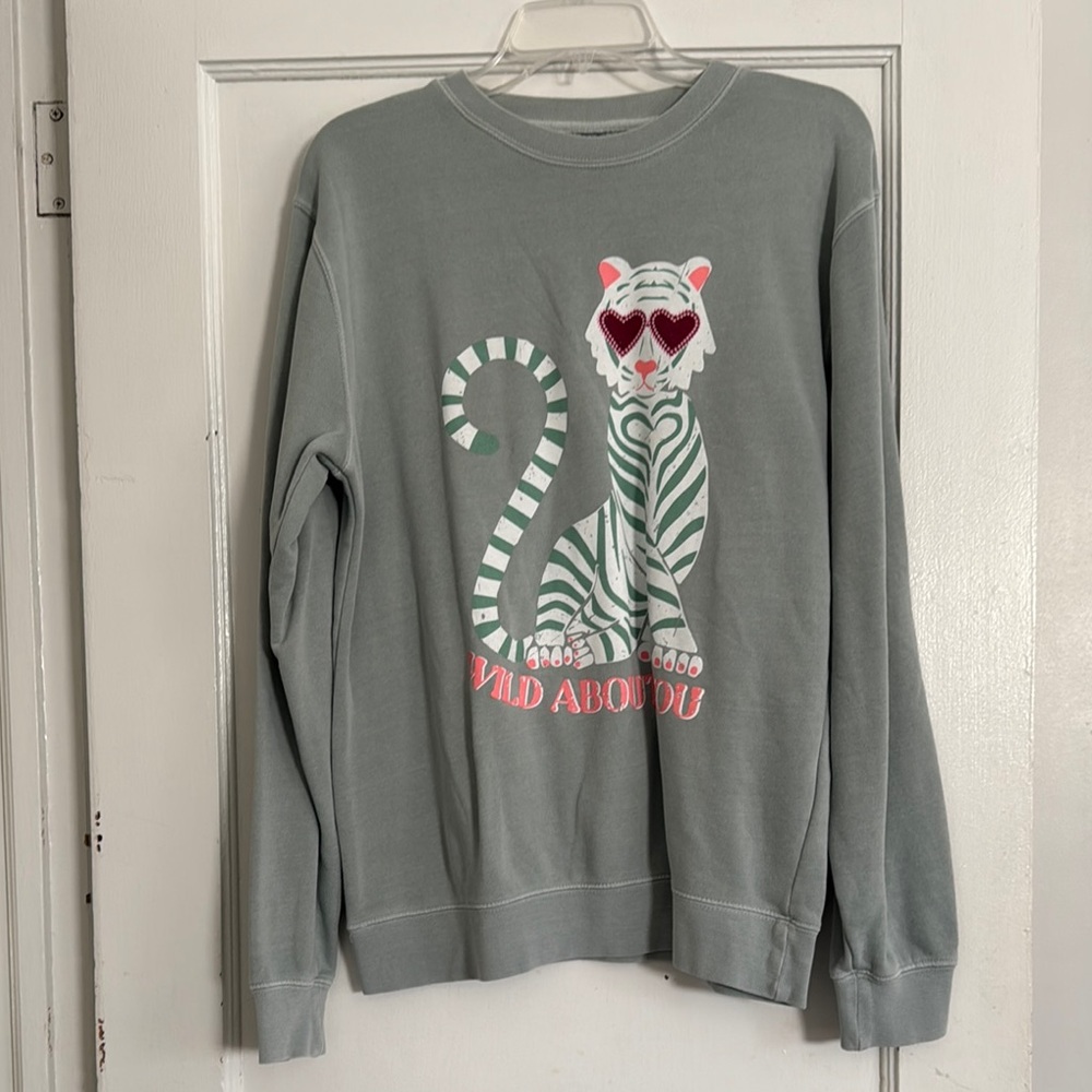Living Fully Sweatshirt with Tiger Graphic